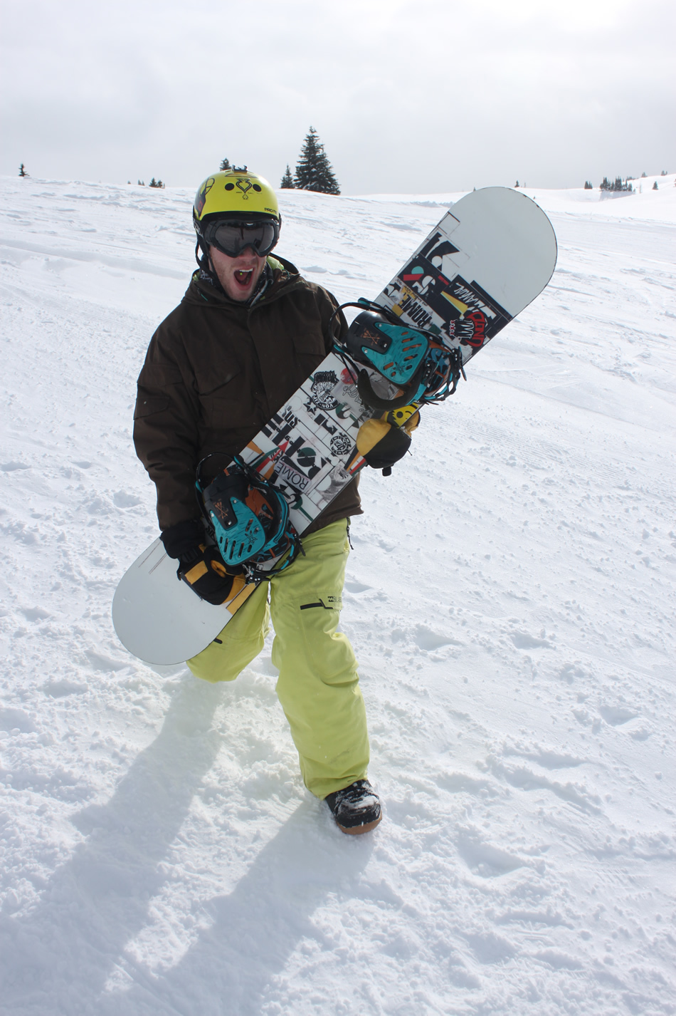 Ex SnowSkooler working as a snowboard instructor in the US